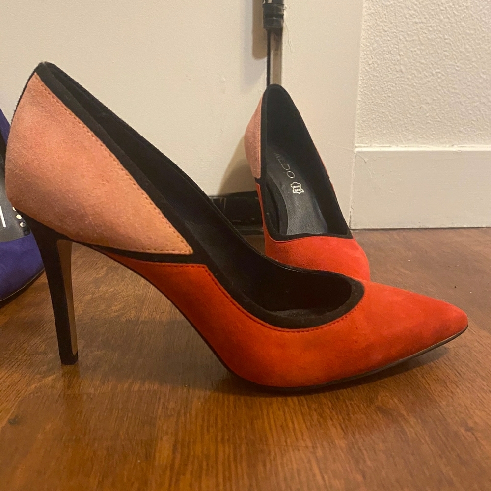 Aldo Red/Light Pink Color block suede pump